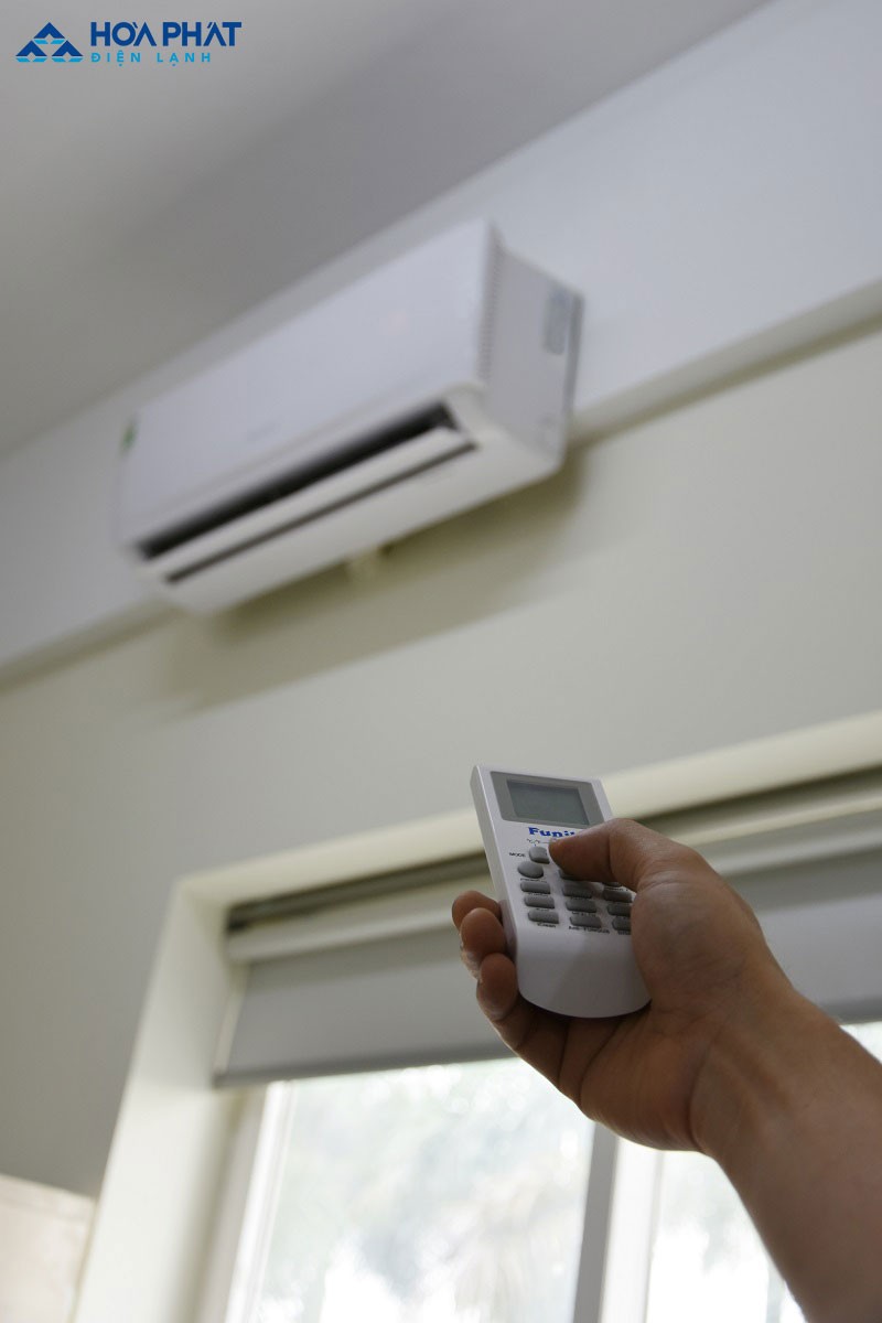 Chế độ Auto giúp điều chỉnh hoạt động của điều hòa sao cho phù hợp với không gian sống nhất để đem lại cảm giác thoải mái cho người dùng