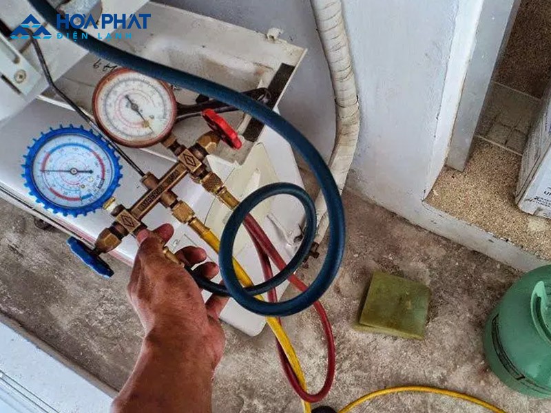 Cuộn dây bị đứt là nguyên nhân làm cho lốc điều hòa bị kẹt và trở nên quá nóng khi hoạt động