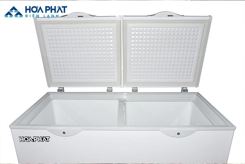 Mở tủ đông liên tục có thể gây lãng phí điện năng và đóng tuyết