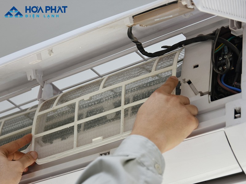 Bảo dưỡng điều hòa định kỳ giúp điều hòa hoạt động bền bỉ, tiết kiệm điện