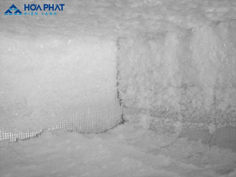 Lớp tuyết dày khiến tủ đông tiêu tốn nhiều điện năng hơn