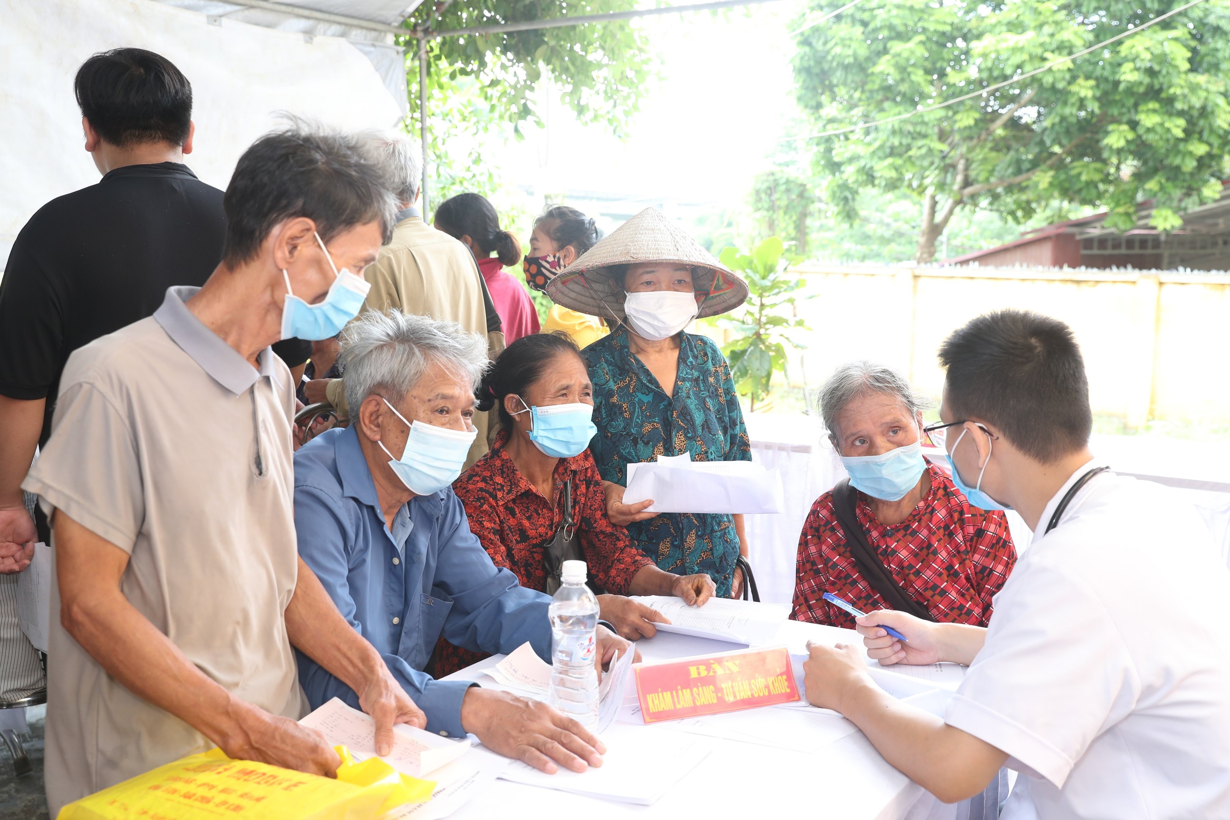 z3591039033960-6ddd7b4a153476332fde6c22b873f10e