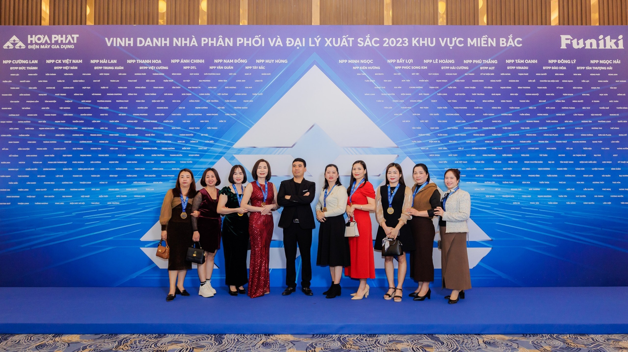 z5232852070779-a791c94992a3320a3d19d93d73e7c08d