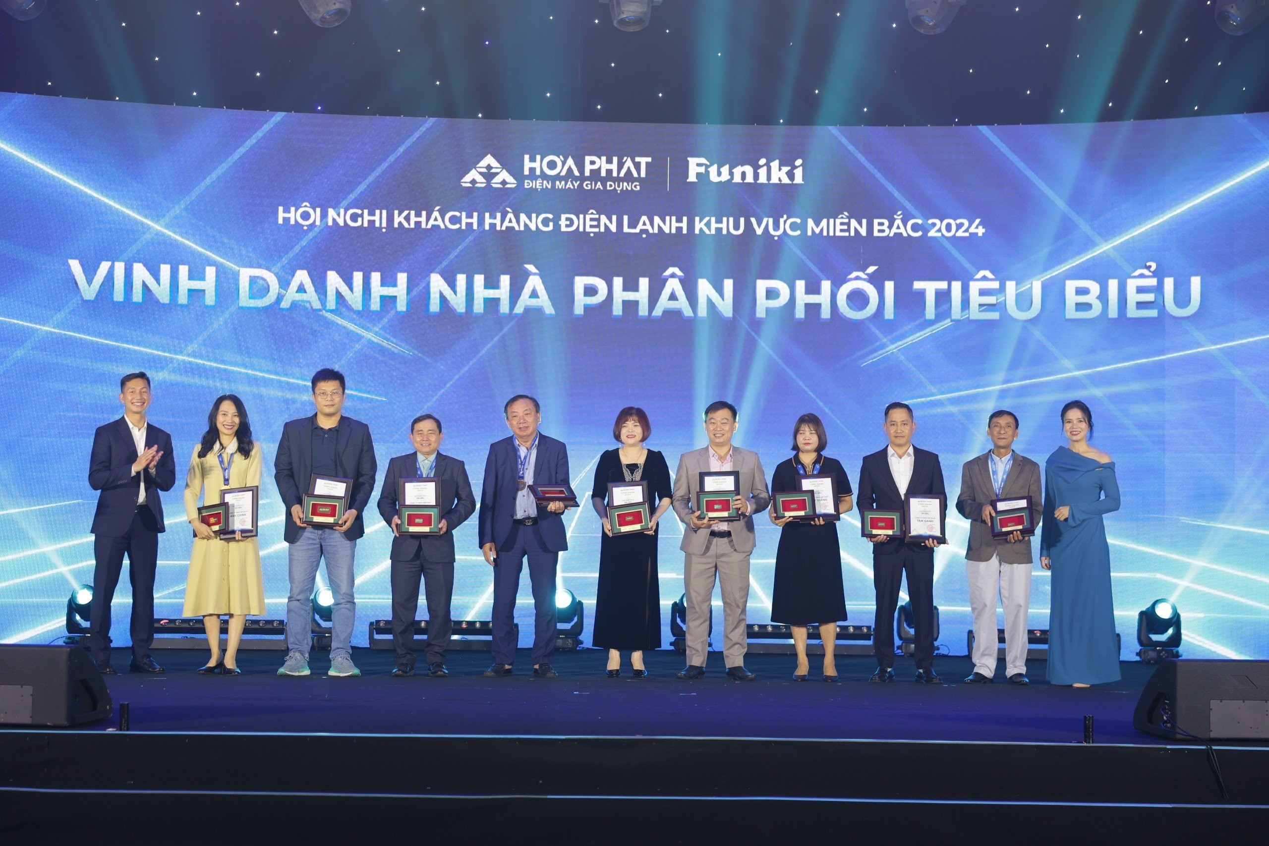 z5232853024469-e85618832edc0dc81cde8221265ede1c