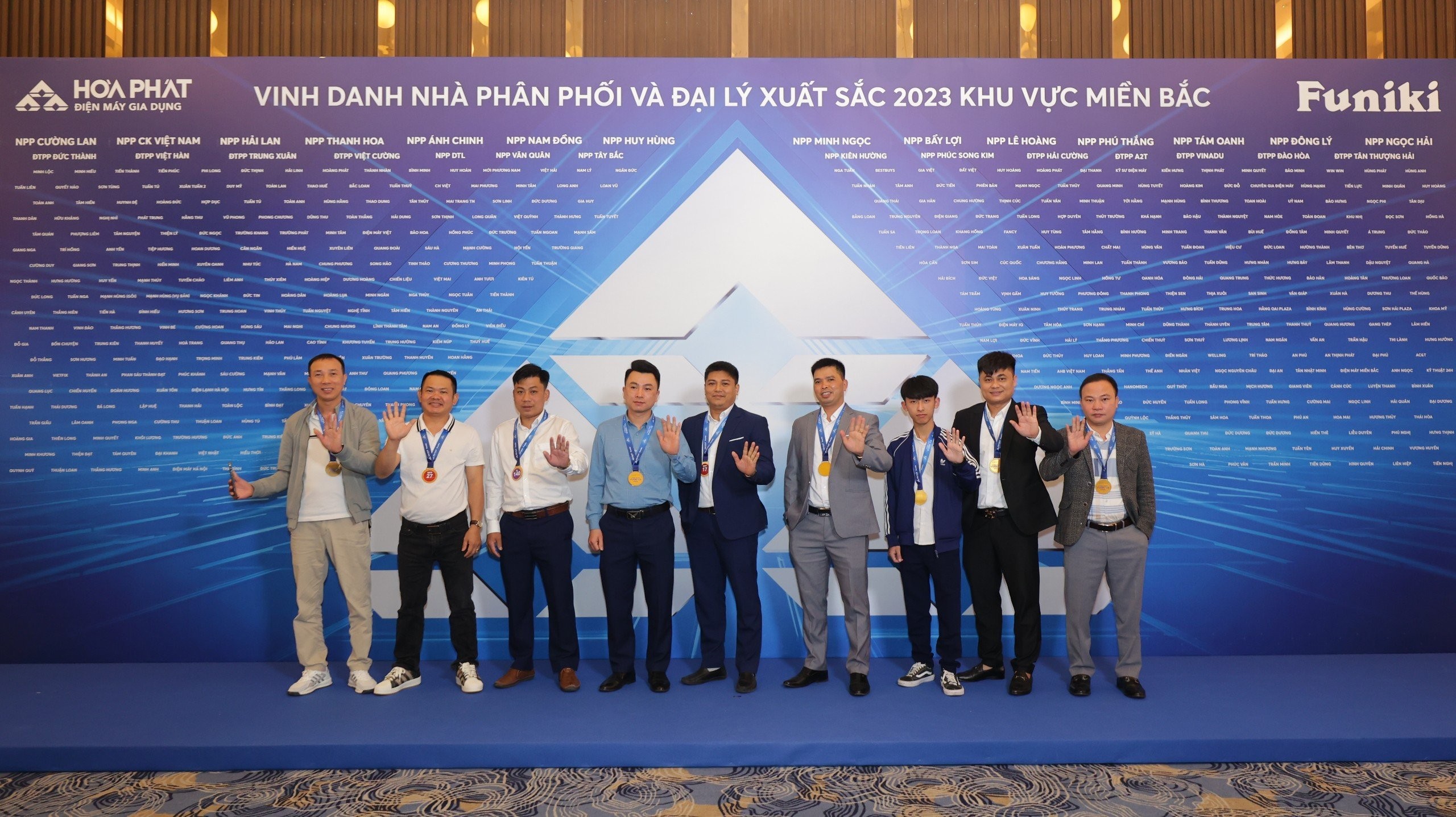 z5232853050724-b7125559d1c3768a3d07344d254455de