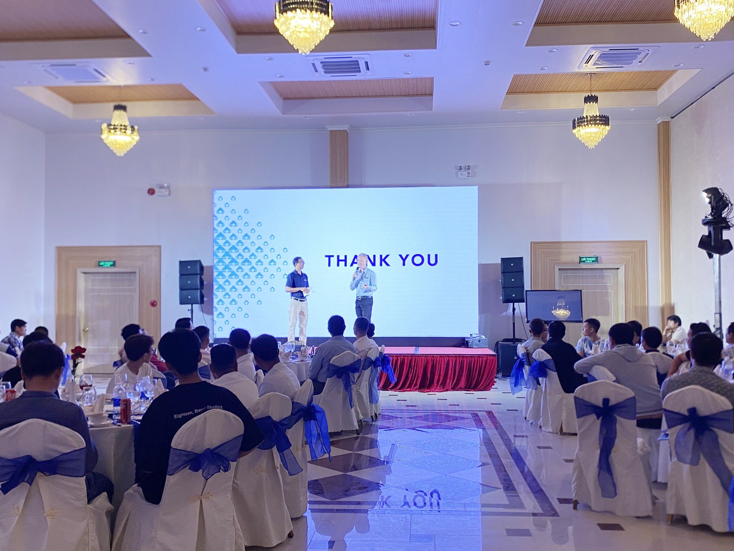 z5276590825693-bd5890bb670643c4847420acc2f7f24c