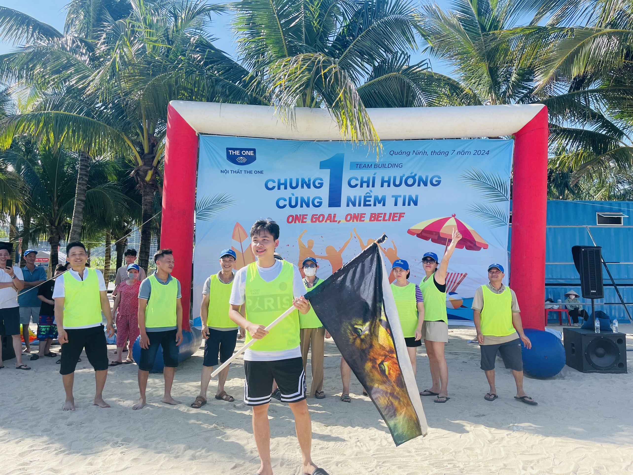 z5613895364857-c64170d3f1477056d6b35a47d2cd03d0