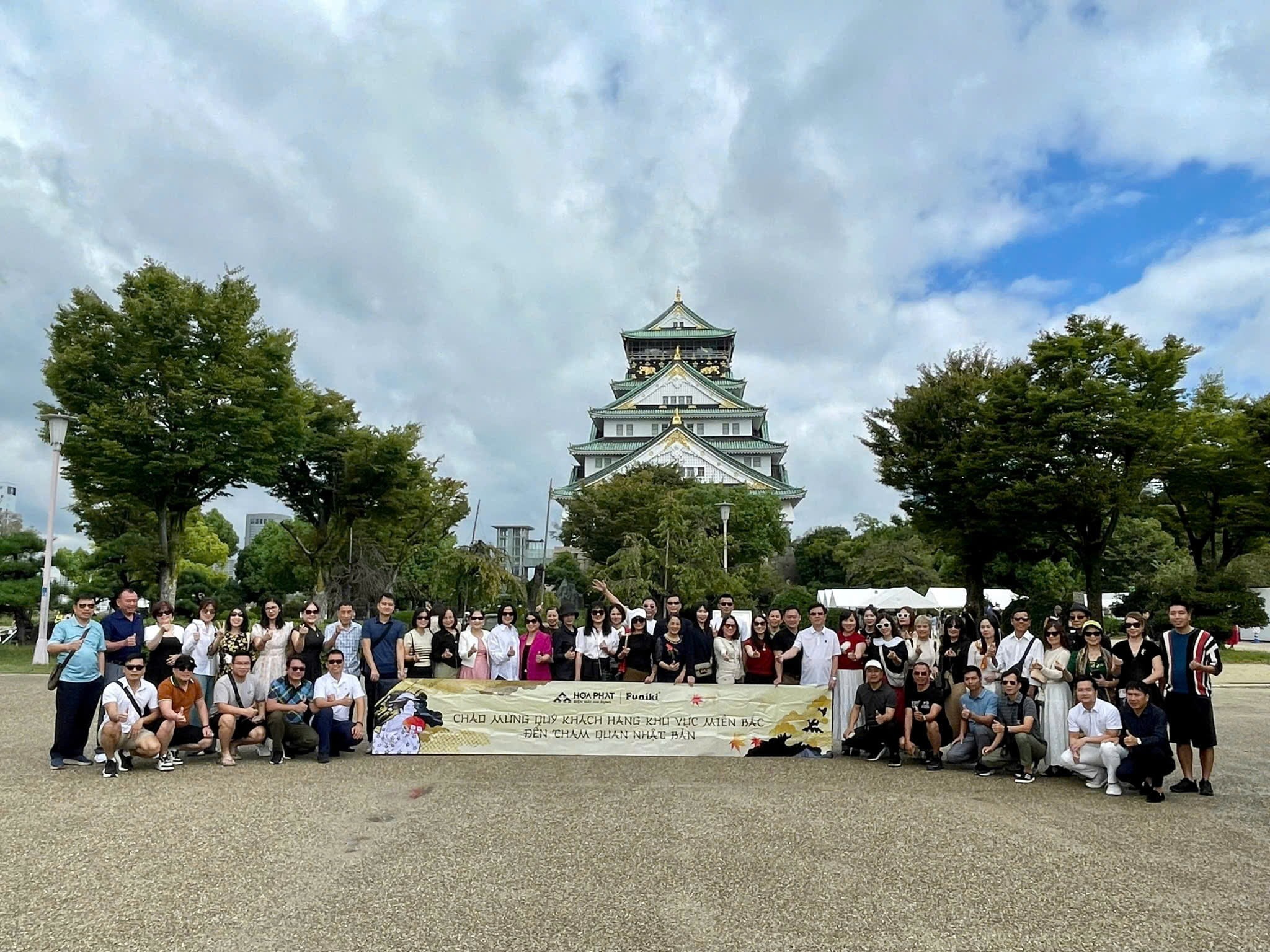 z5927870901879-67f2454a8ee27bb9462e9a31b3616e17-1