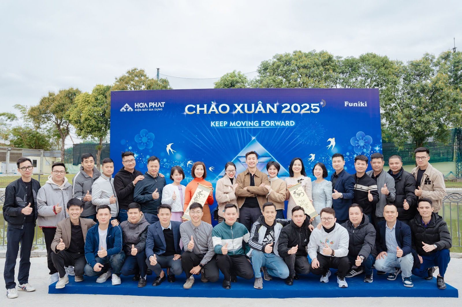 CHÀO XUÂN 2025: ĐIỆN LẠNH HÒA PHÁT TƯNG BỪNG KHỞI ĐỘNG NĂM MỚI