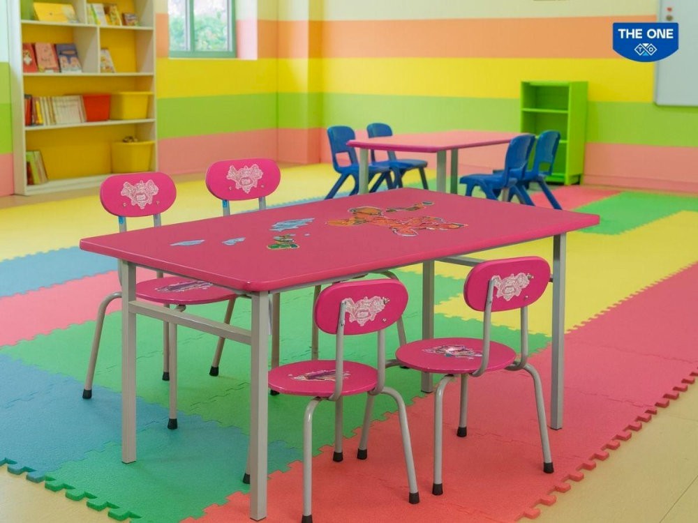 Bạn nên chọn màu sắc tươi sáng, phù hợp với sở thích của con