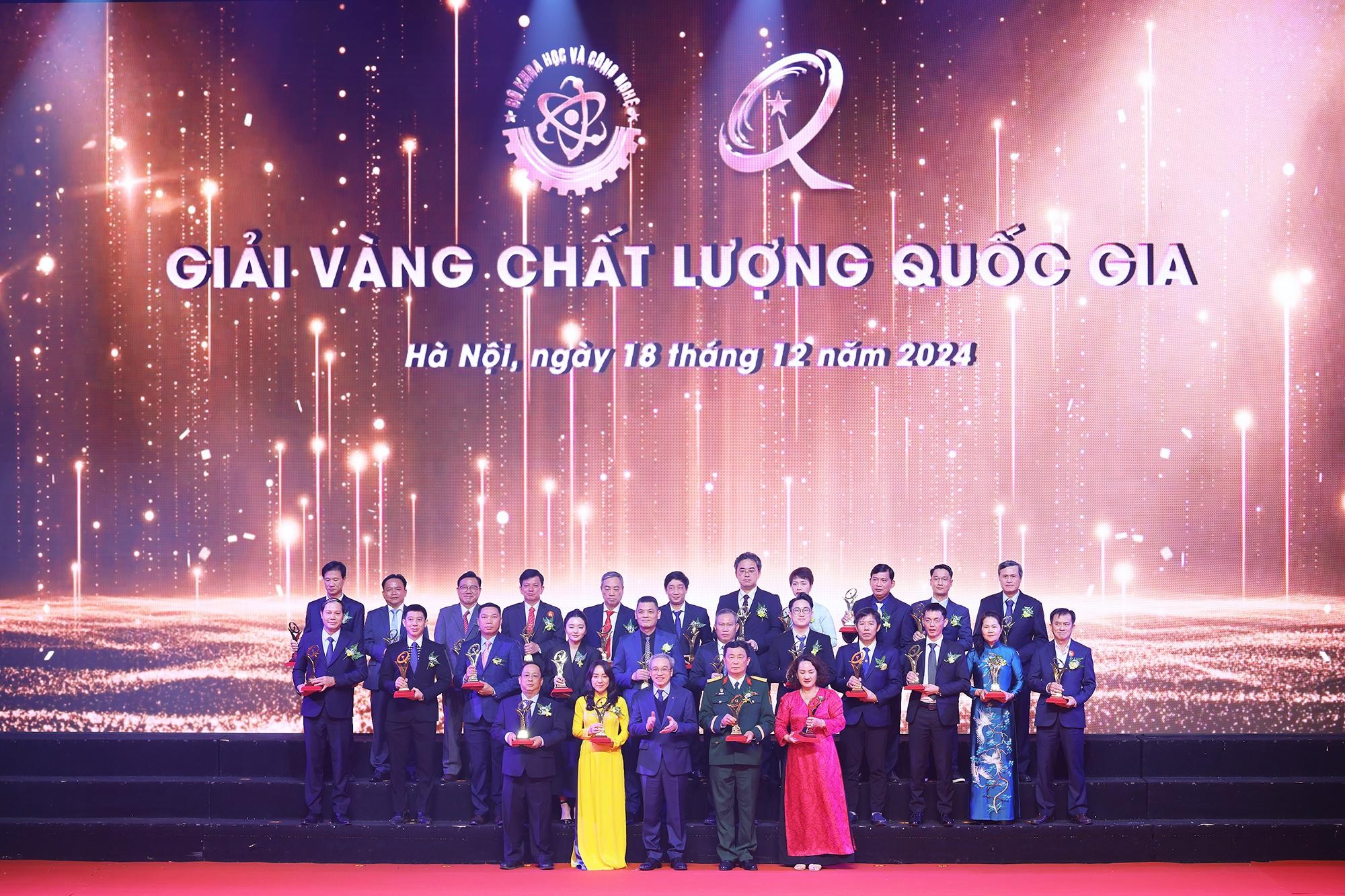 gia-sieu-thi-the-one-2-3-uy-tin-thuong-hieu-04