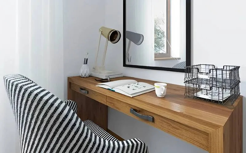 Ất Hợi nên đặt một chiếc gương nhỏ phía trước nếu sau lưng bạn là lối đi để dễ dàng quan sát phía sau (Nguồn ảnh: Internet)