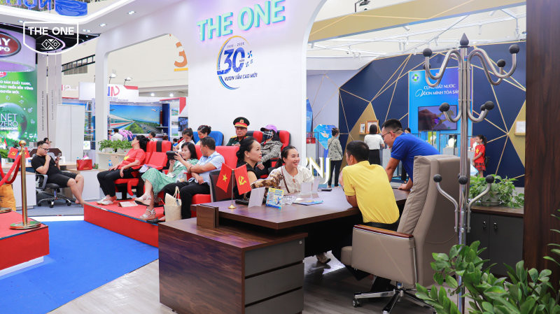 Ất Sửu nên chọn bàn màu vàng đất hoặc nâu để công việc ổn định, vững chắc