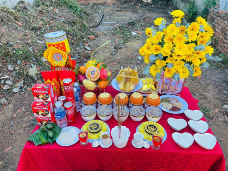 Cẩn trọng trong các buổi lễ tâm linh để tránh những sơ suất không đáng có. (Nguồn: Internet)