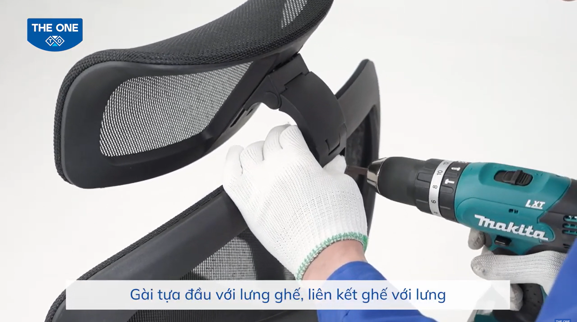 Bước 4: Chuẩn bị lắp tựa đầu