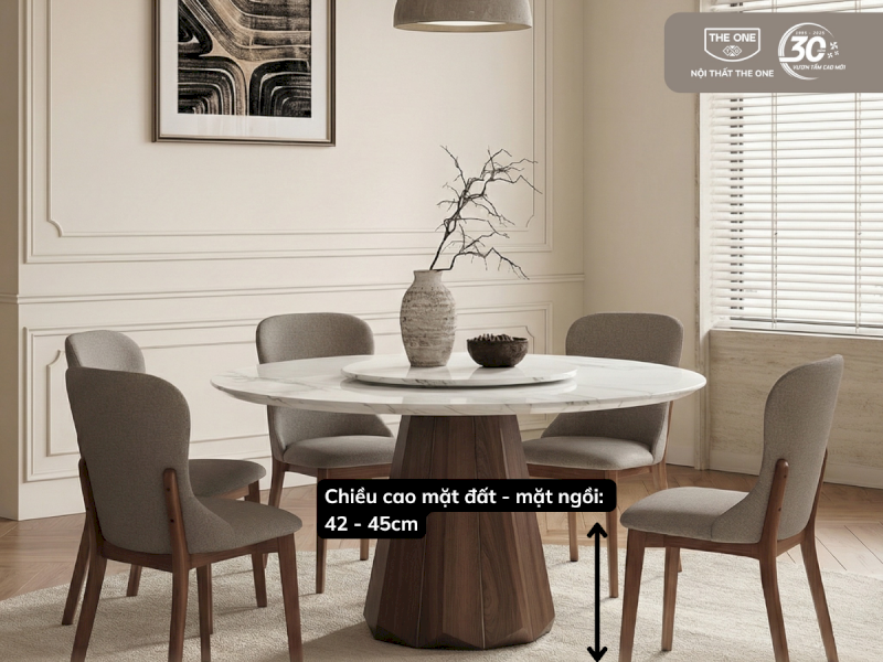 Với người Việt, chiều cao từ mặt đất đến mặt ngồi lý tưởng thường dao động từ 42 - 45cm