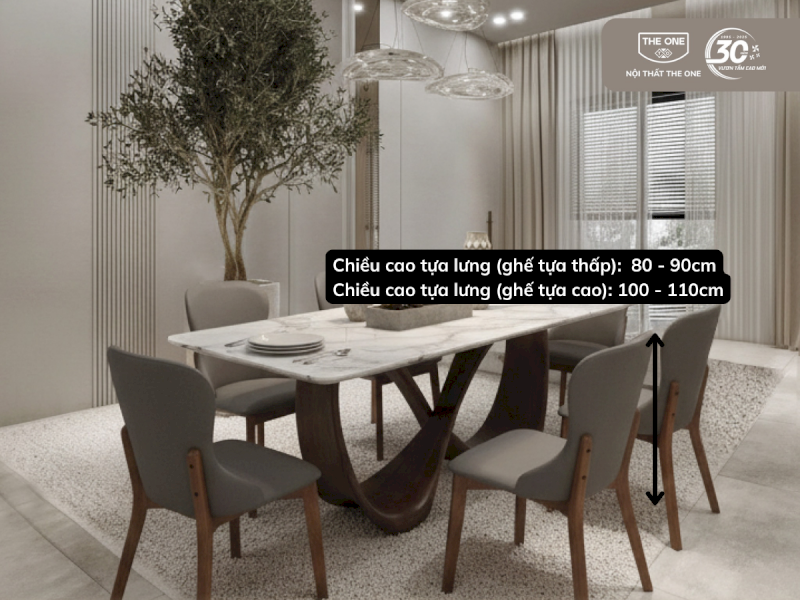 Phần tựa cao giúp hỗ trợ toàn bộ lưng và đầu người ngồi, tạo cảm giác bề thế và đẳng cấp