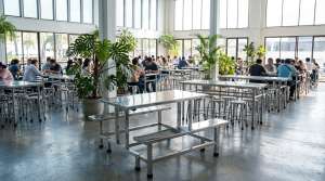 Bàn ăn KCN The One: Giải pháp toàn diện từ Gỗ công nghiệp đến Inox cao cấp