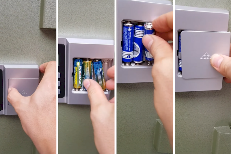 Thay pin kiềm Alkaline cho khay pin phía sau cánh cửa két sắt