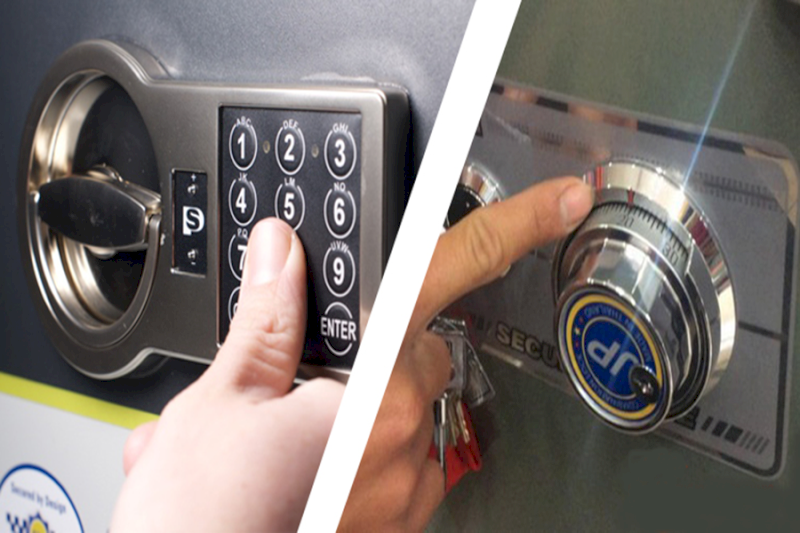 So sánh két sắt khóa cơ bền bỉ và két sắt khóa điện tử hiện đại.