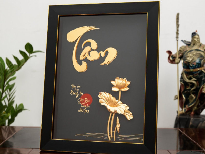 Tranh thư pháp điện mang lại vẻ đẹp hoài cổ và sang trọng. (Nguồn: Internet)