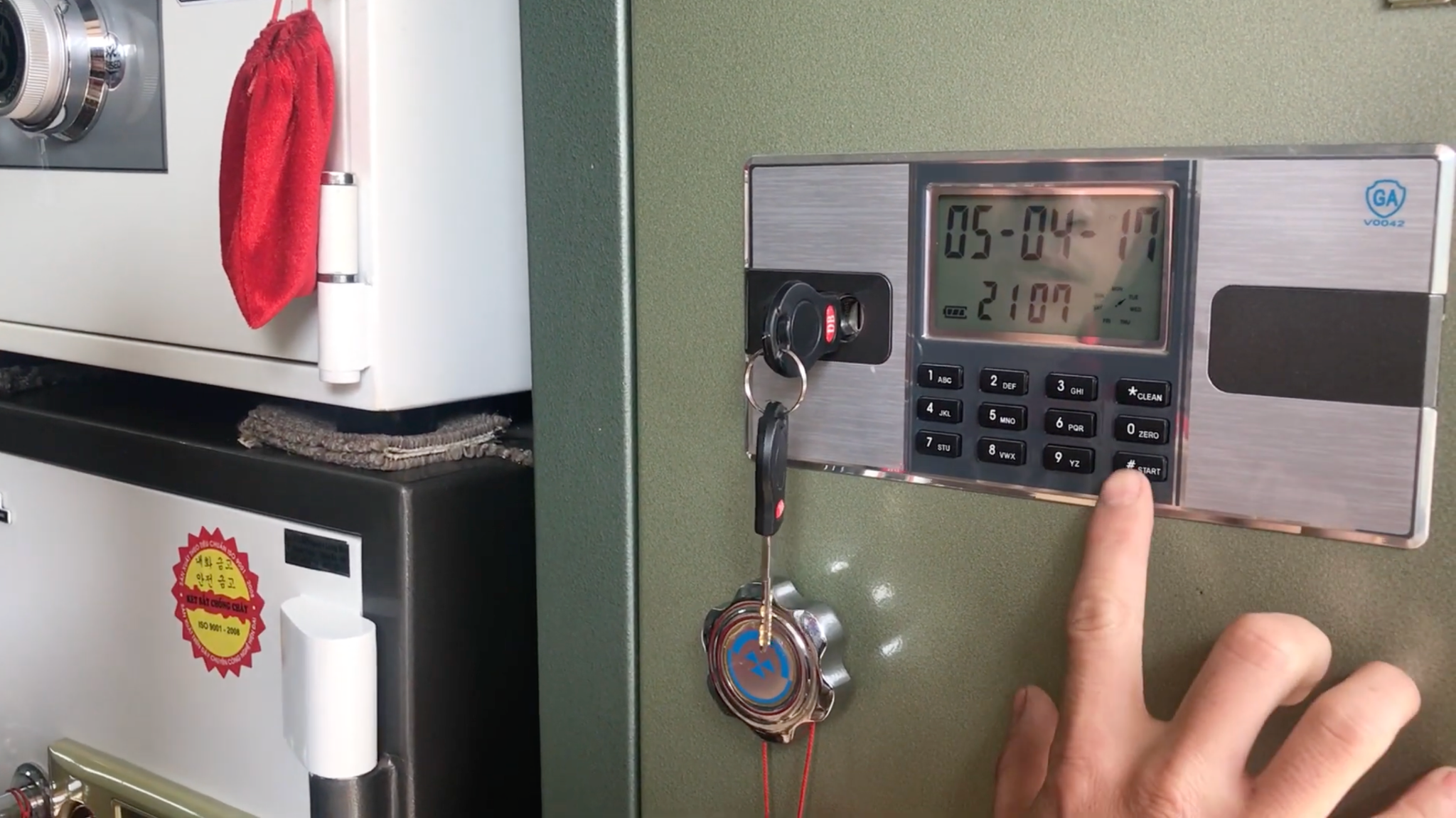 Kích hoạt bàn phím bằng nút bất kỳ. (Nguồn ảnh: Internet)