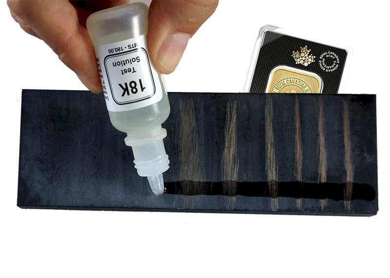 cach-nhan-biet-vang-that-10-thu-bang-axit-nitric-10