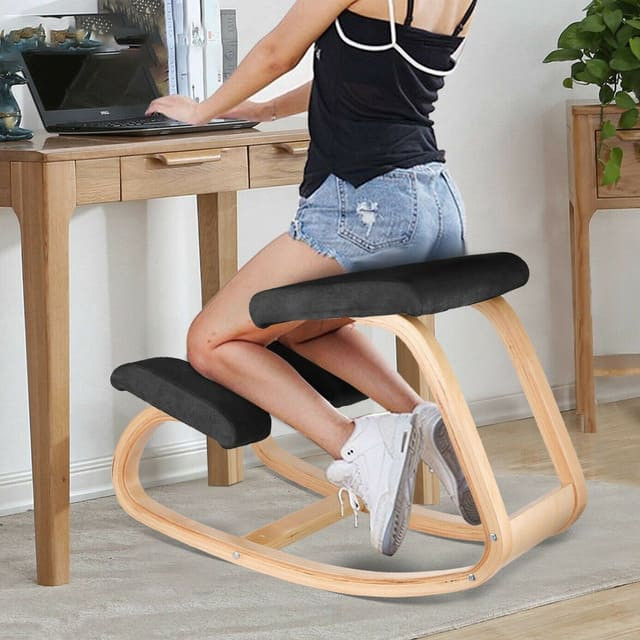 Ghế quỳ công thái học là gì? Ưu nhược điểm & có nên sử dụng không?