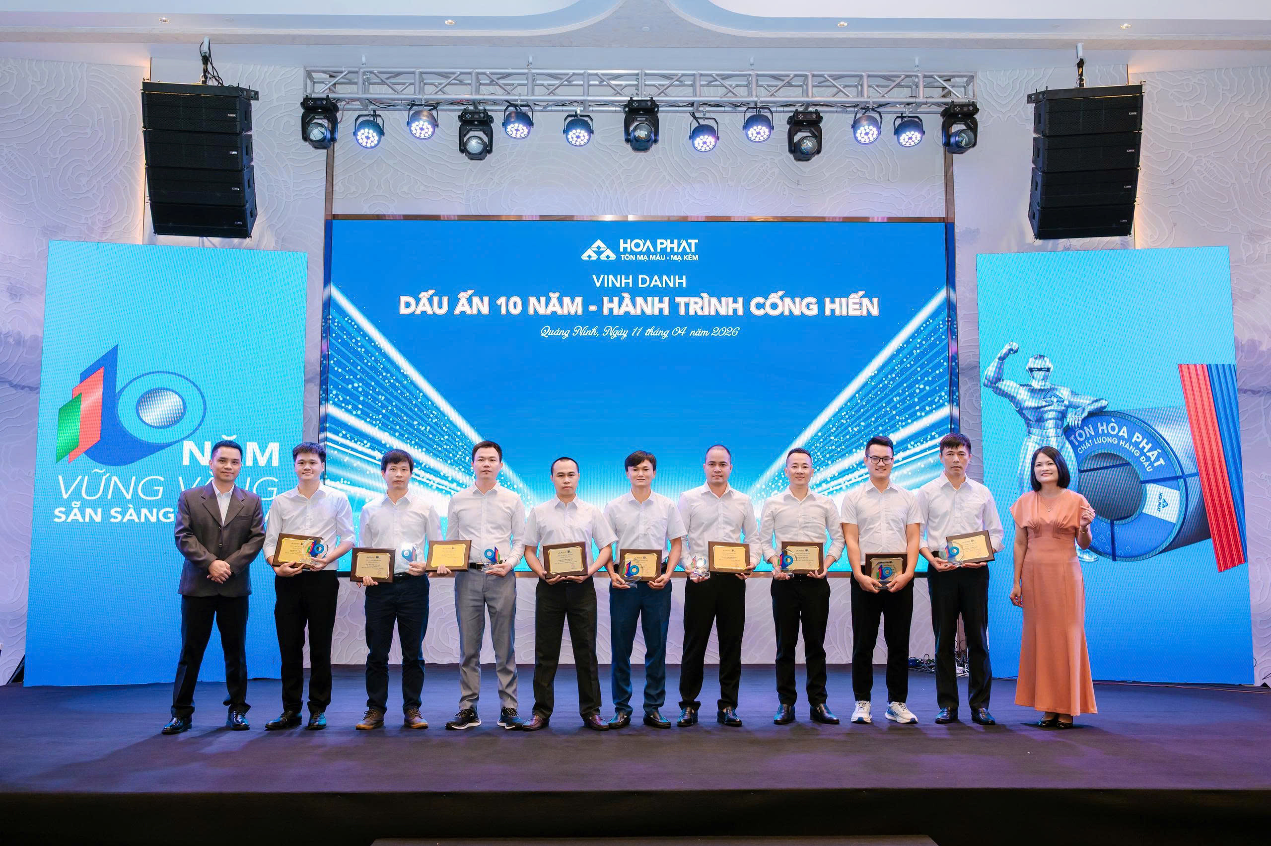 hanh-trinh-cong-hien-2