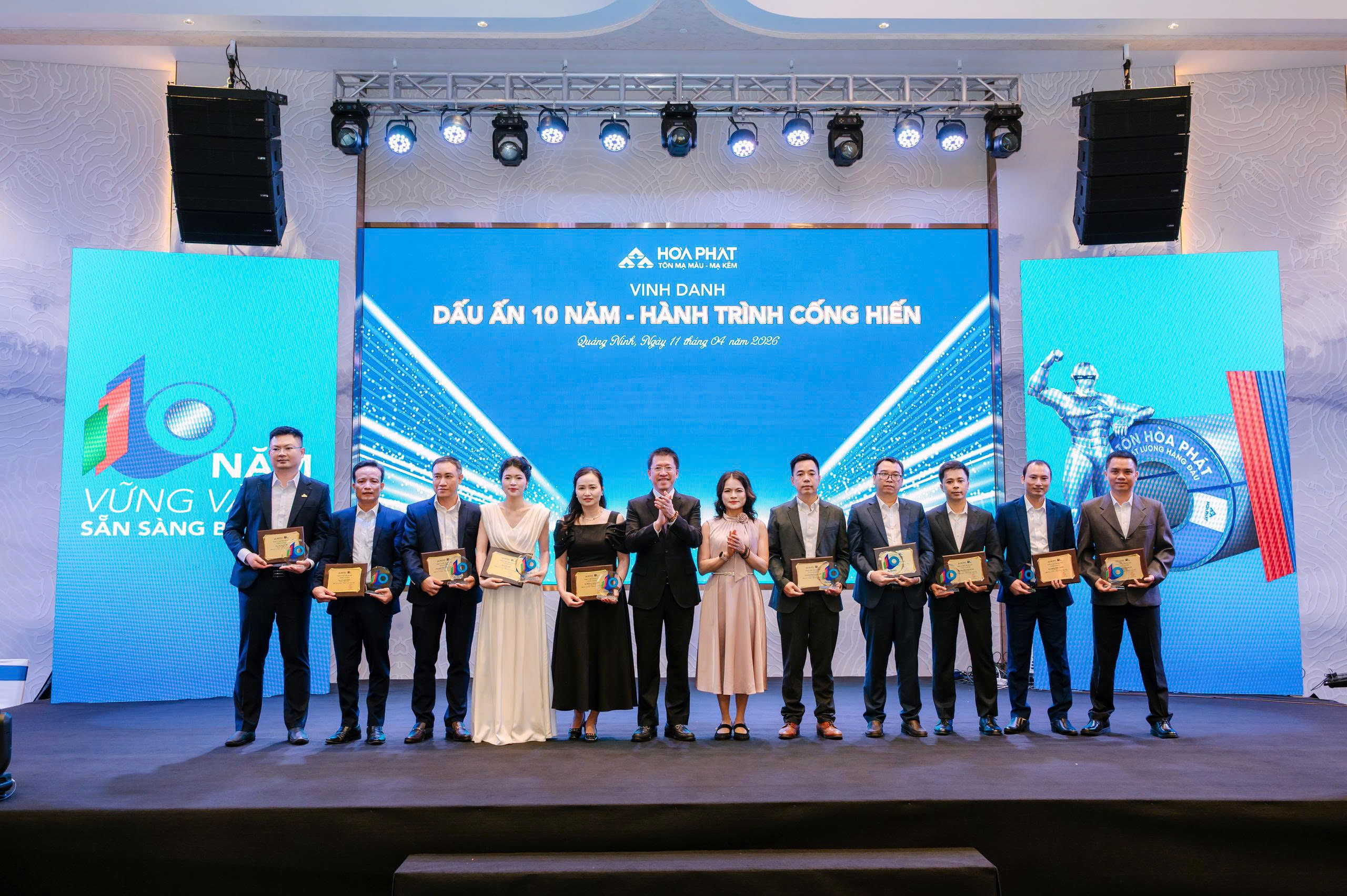 hanh-trinh-cong-hien-4