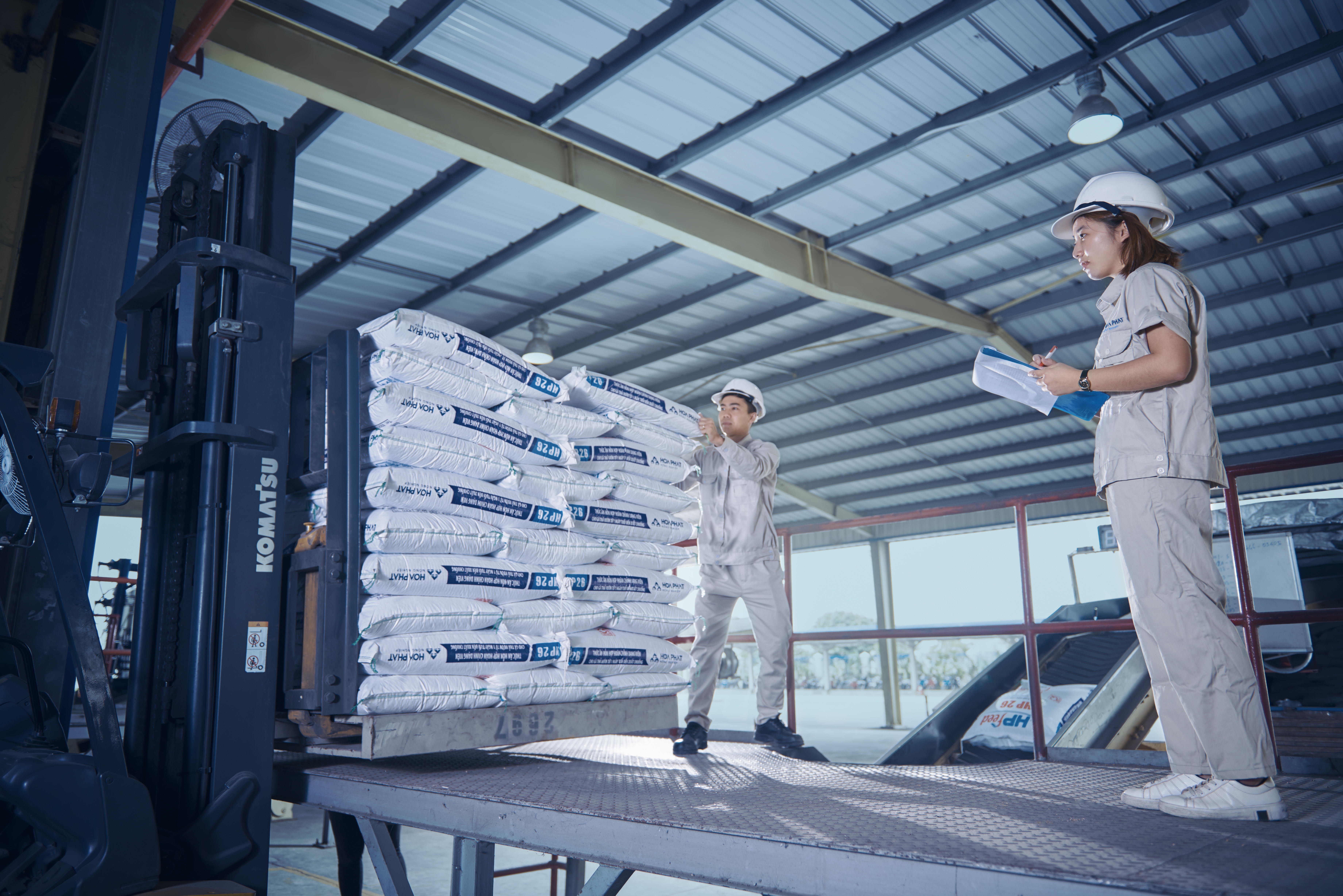 thuc-an-chan-nuoi-hoa-phat-hung-yen