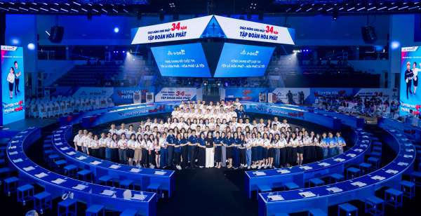 Vòng Chung kết đấu loại trực tiếp: Câu hỏi chất lượng, thí sinh xuất sắc, lan tỏa chất người Hòa Phát