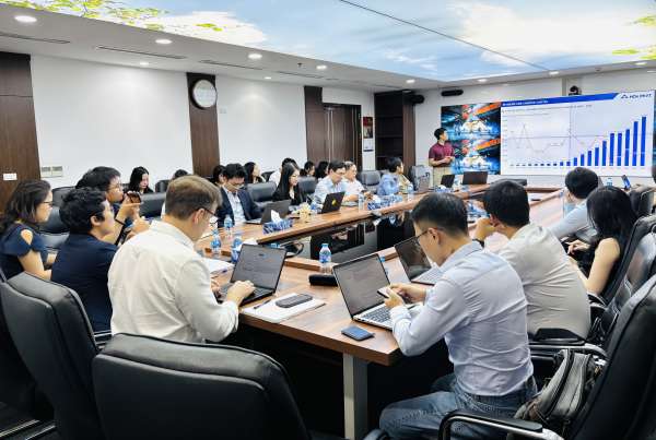 Nhiều Quỹ đầu tư lớn quan tâm tiến độ Nhà máy sản xuất ray đường sắt và thép đặc biệt của Hòa Phát
