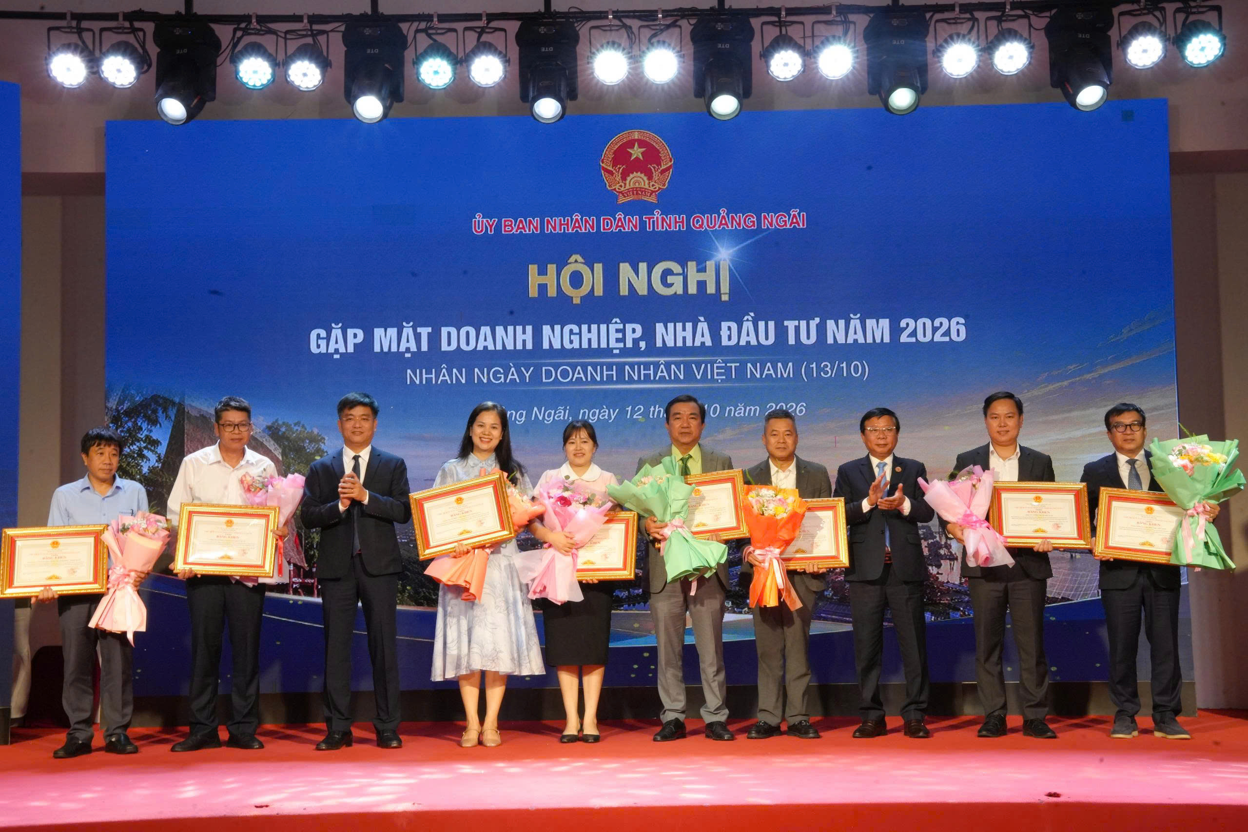 thanh-tich-xuat-sac-san-xuat-kinh-doanh