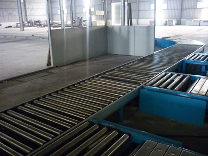 Điện lạnh Hòa Phát vận hành dây chuyền sản xuất tủ đông mới