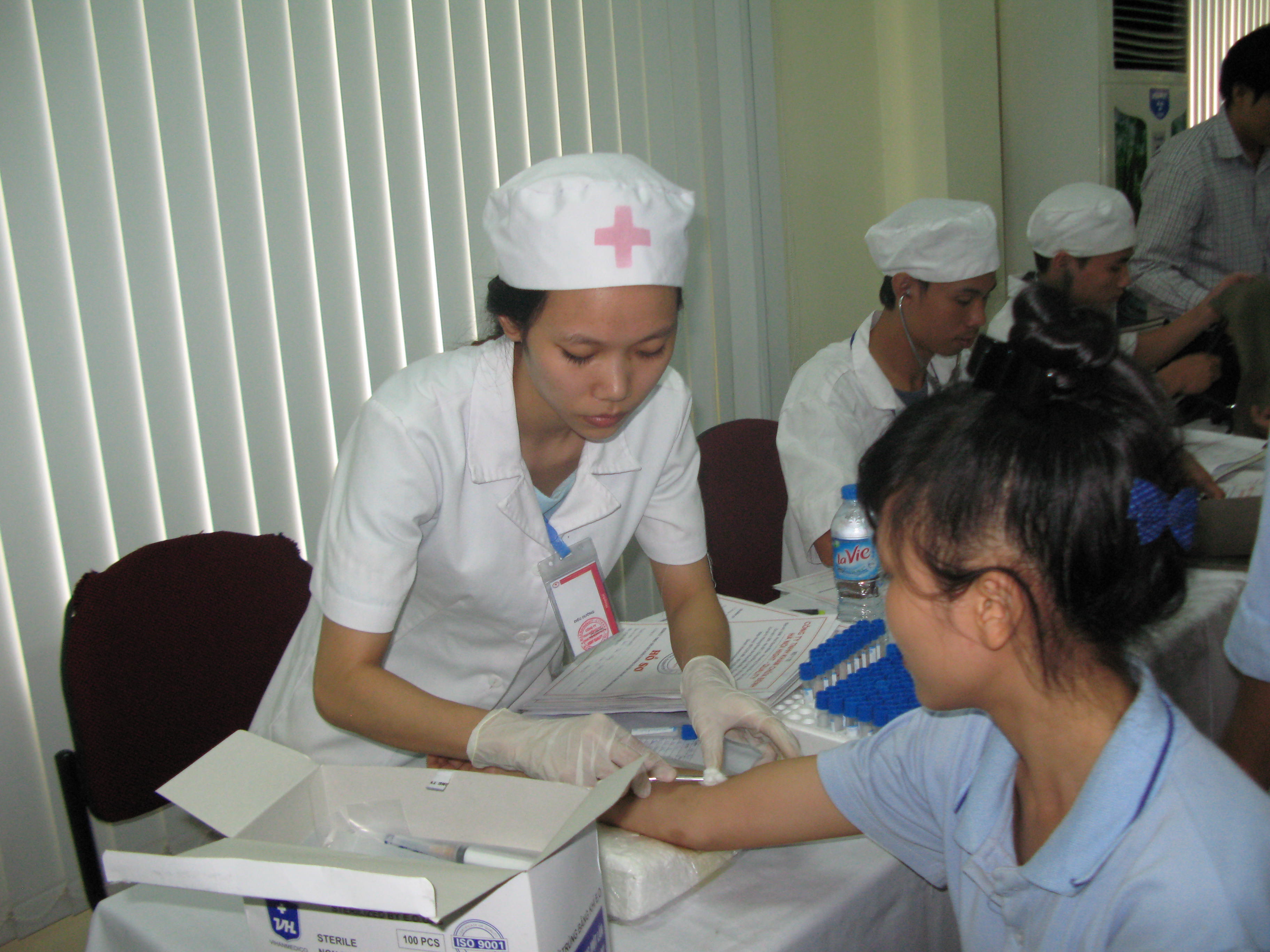 Điện lạnh Hòa Phát tổ chức khám sức khỏe định kì cho CBCNV