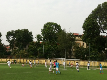 Cơn mưa bàn thắng trong loạt trận vòng bảng thứ 4