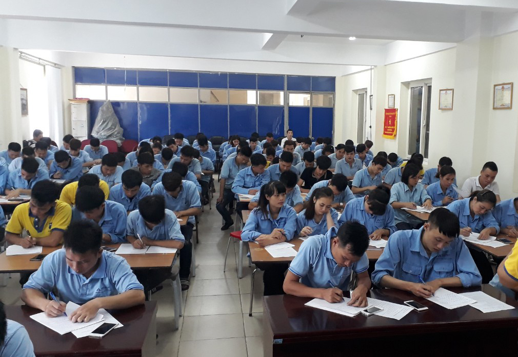 Nhà máy Tủ lạnh tổ chức thi tay nghề cho công nhân