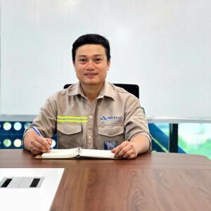 26-mai-gia-kiet-ong-thep-guong-sang-hp